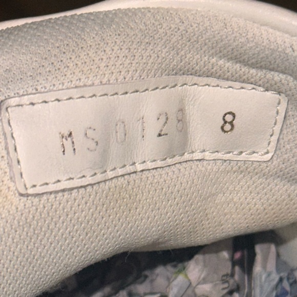 CYBER SALE | Louis Vuitton White Leather LV & Monogram Trainers - Picture 9 of 10